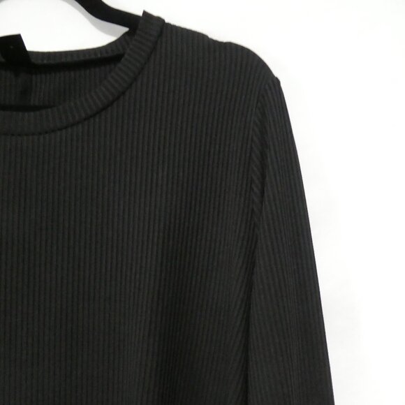 SHEIN - Curve | 1XL | Ribbed Black Asymmetric Hem Long Sleeve Shirt - Picture 5 of 16